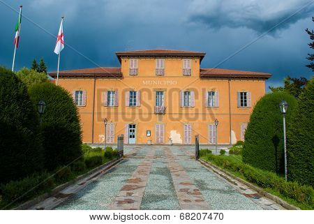 Institutional Offices