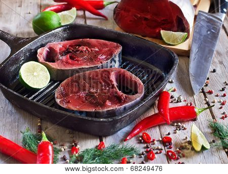 Raw Tuna With Spices