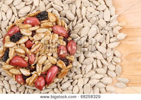 Kozinak and peeled seeds.