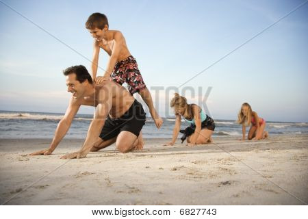 Familie am Strand