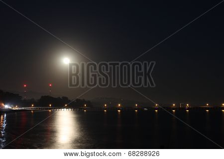 Full Moon Rise