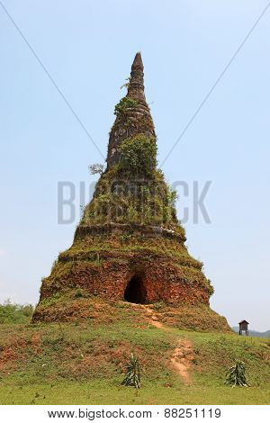 That Foun Stupa - Muang Khoun - Xieng Khouang