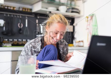 Online courses and study programmes.