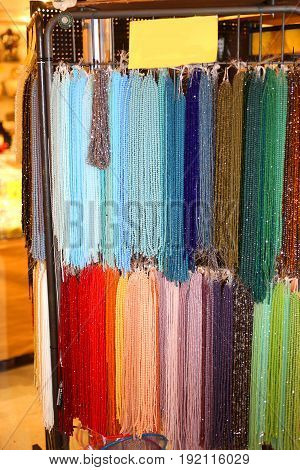 Shop Specialized In Selling Necklaces With Colorful Stones And O