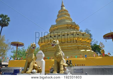 Wat Phrathat Sri Chom Tong Chiangmai Thailand