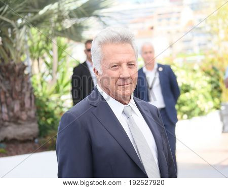 Dustin Hoffman attends 'The Meyerowitz Stories' photocall during the 70th annual Cannes Film Festival at Palais des Festivals on May 21, 2017 in Cannes, France. 