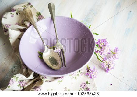 Summer Table Setting