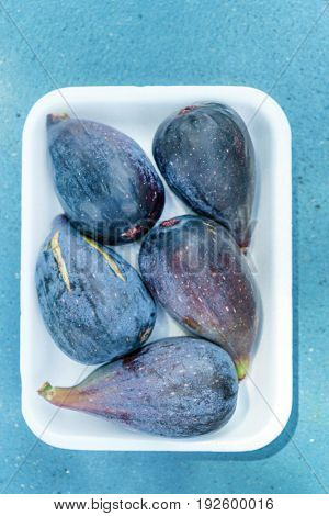 fresh figs