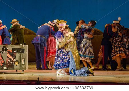 Comic Opera Love Drink