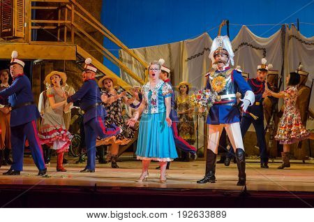 Comic Opera Love Drink