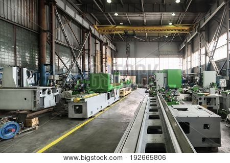 Assembly shop of the factory for the production of grinding machines.