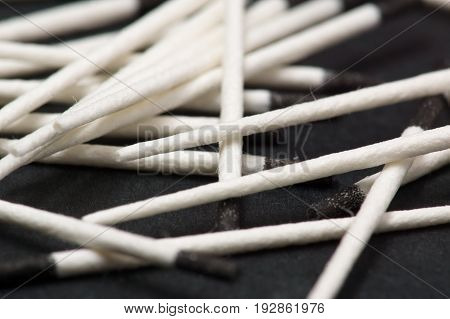 Dental paper pins are necessary for drying the dental canals