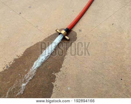 drain water out of fire pipe for clean fire system