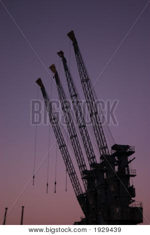La grue au coucher du soleil