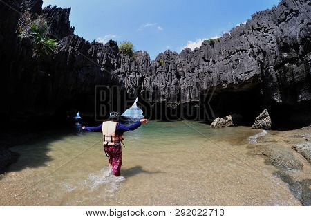 Stone Castle (prasathinphanyod), Koh Khao Yai  Is Under Pae Tra Islands National Park In Satun Provi