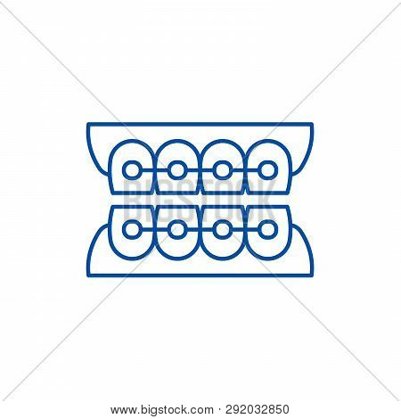 Dantist Braces Line Icon Concept. Dantist Braces Flat  Vector Symbol, Sign, Outline Illustration.
