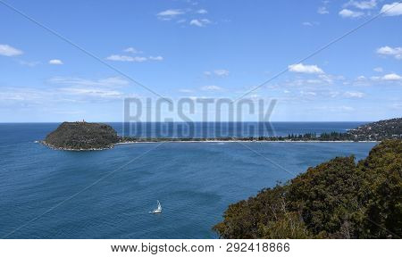 View Of Barrenjoey Head And Palm Beach From West Head (ku-ring-gai Chase National Park, Nsw, Austral