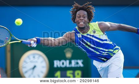 MELBOURNE - 21 januar: Gael Monfils fra Frankrig i sin tredje runde tab til Mikhail Kukishkin af Kazak