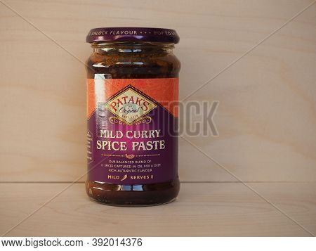 London - Oct 2020: Patak's Jar Of Curry Paste