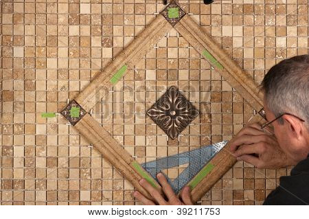 Laatoitus backsplash