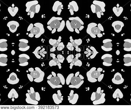 Seamless Leopard Texture. Graphic Panther Skin. White Camouflage Jungle Ornament. Fabric Design With