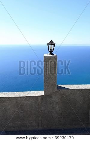 Lampada e Wal del monastero di Tsambika
