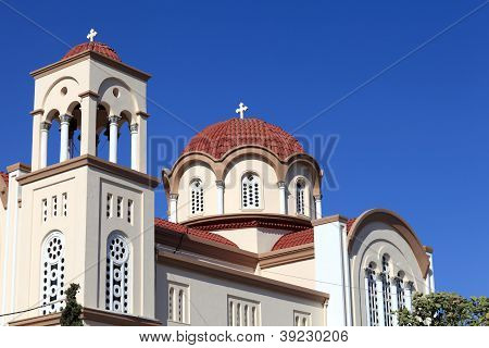Sul lato della chiesa greca