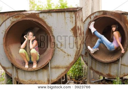 Two Girl In The Circles