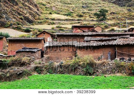 Mountain village Cordiliera Huayhuash, Gennemlæsning, Sydamerika