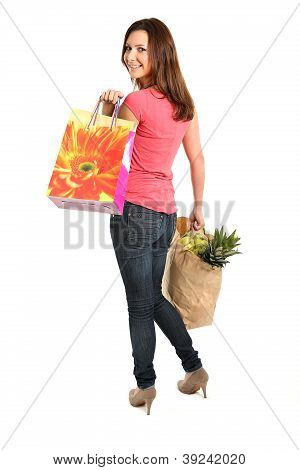 glÃ¼ckliche Frau mit EinkaufstÃ¼ten und Geschenke