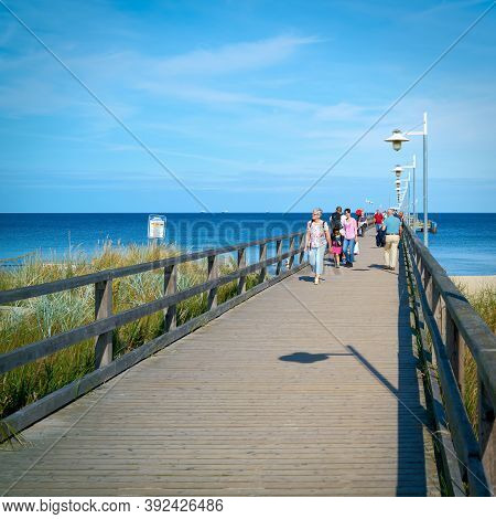 Bansin, Germany - September 13, 2020: Holidaymakers On The Pier Of Bansin On The German Baltic Coast