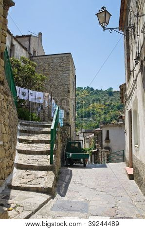 Steegje. Valsinni. Basilicata. Italië.