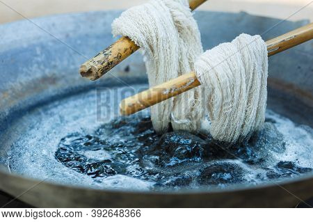 Cotton Line Dyeing With Natural Colors,yarn, Raw Materials For Cotton,dyeing Silk, Using Traditional