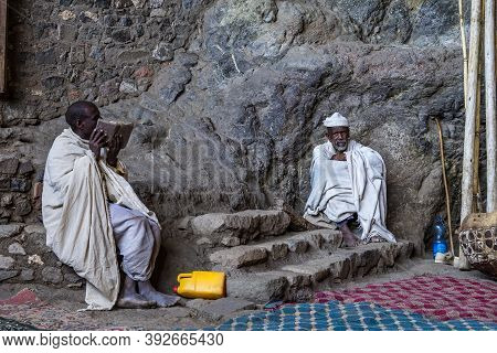 Lalibela, Ethiopia - Feb 14, 2020: Ethiopian People At The Famous Monastery Neakuto Leab Near Lalibe