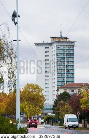 Strasbourg, France - Nov 1, 2020: Tall Hlm Building In Strasbourg On Rue De Lill Street
