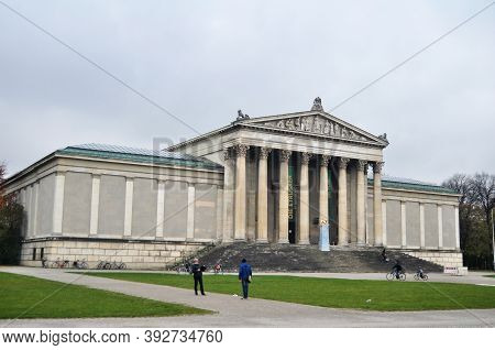 Staatliche Antikensammlungen Bavarian State Collection Of Antiques Museum For German People And Fore