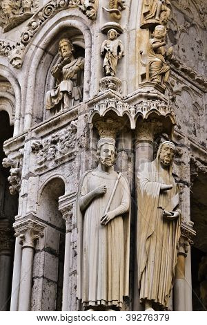 Ícones da Catedral de Chartres