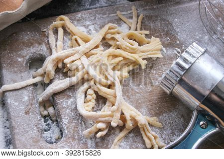 Machine For Cooking Pasta. The Dough For Pasta.metal Machine For Production Of Pasta And Ingredients