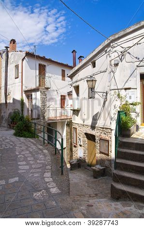 Steegje. Valsinni. Basilicata. Italië.