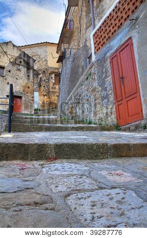 Steegje. Valsinni. Basilicata. Italië.