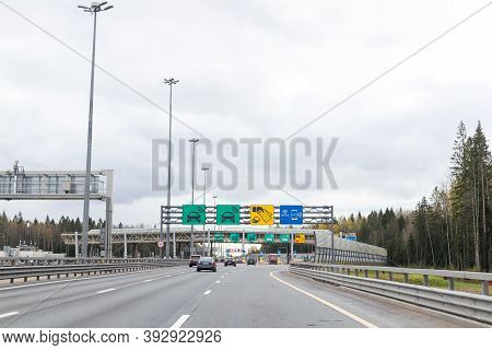 Moscow, Russia 14 09 2020: Toll Road Or Tollway On The Controlled-access Highway. Forced Traffic Jam