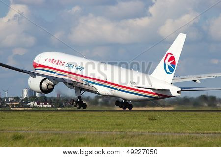 Čína nákladní Boeing 777