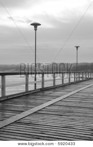 Ponte In mare