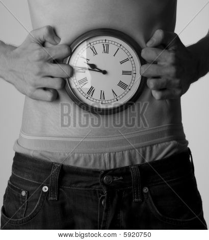 Uhr in seinem Bauch.