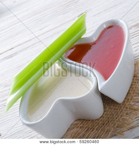 Celery Dippen