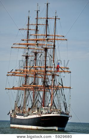 der Segelboot aft