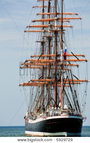 der Segelboot aft