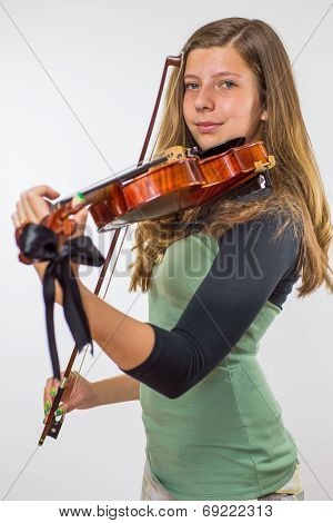Girl playing violin