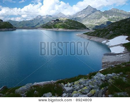 Weissee Alpine sø i Alperne