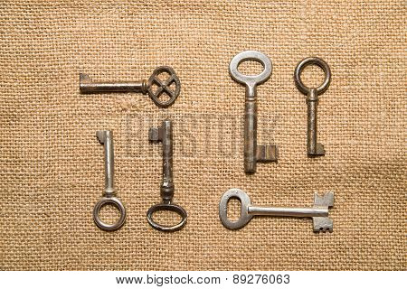 A Lot Vintage Keys To The Safe On A Very  Old Cloth